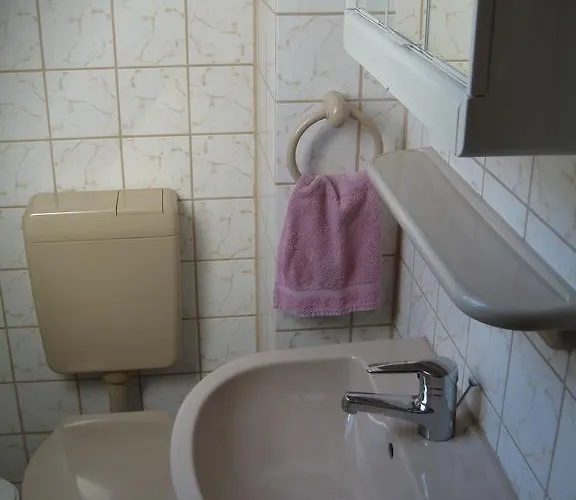 里吉纳别墅酒店